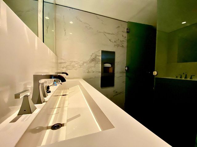 place photo 95