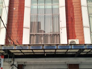 Jakarta Barat, Jakarta Raya - Secure parking