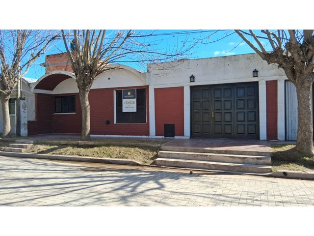 CASA EN VENTA