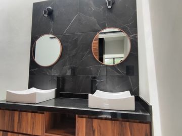 place photo 49