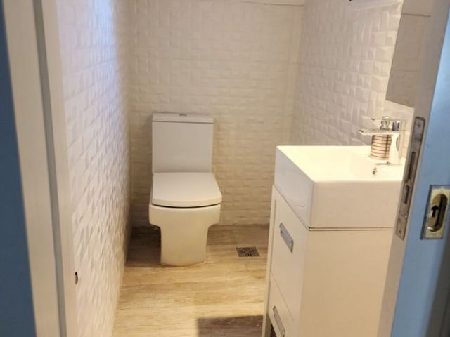 place photo 98