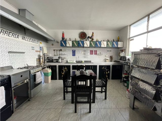 place photo 24