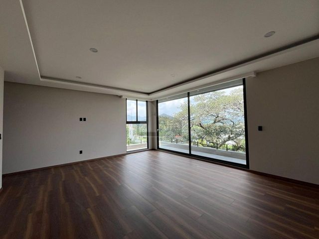 place photo 49