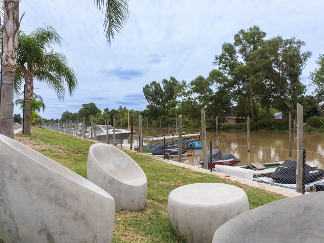 place photo 66