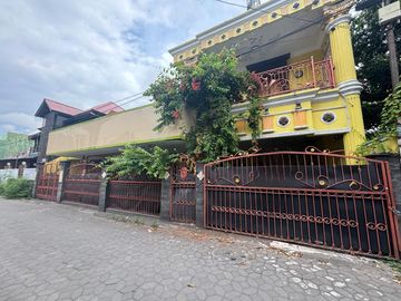 Rumah Siap Pakai Cocok Untuk Hunian Dan Kantor Lokasi Seturan Dkt UPN