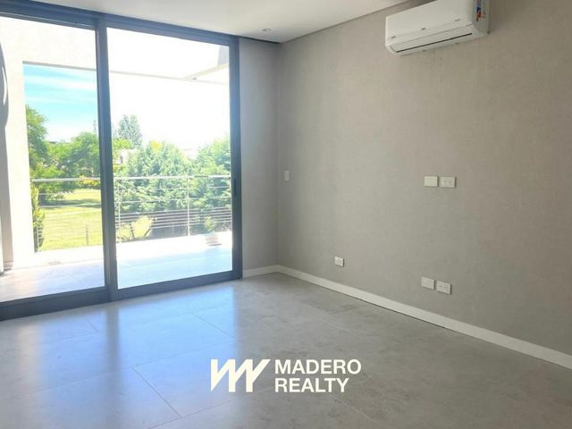 place photo 68