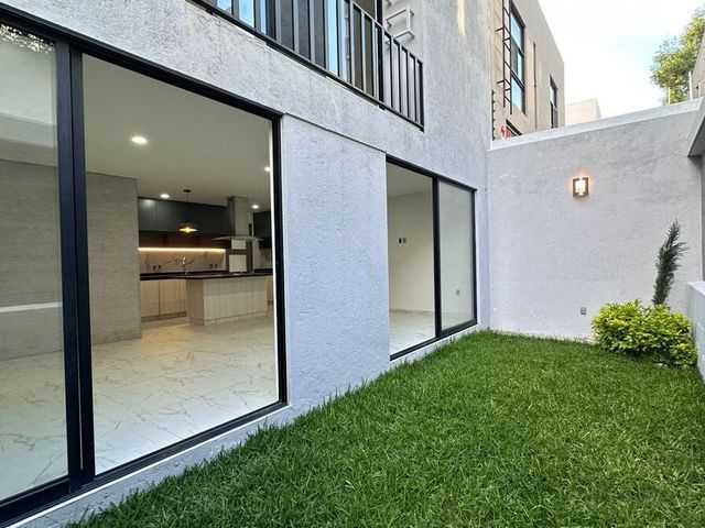 place photo 34