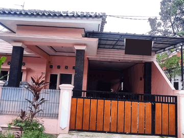 Cimpaeun, Kota Depok, Jawa Barat - Garasi