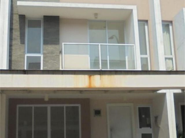 Rumah Green Puri Jakarta Barat