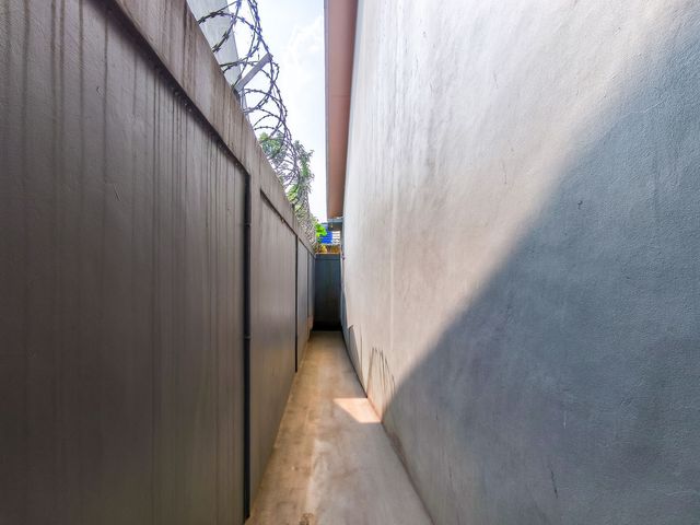 place photo 54