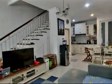 Rumah dijual di Jakarta Pusat - Balkon