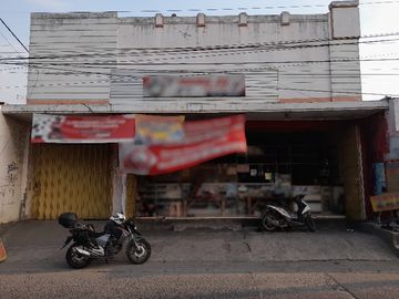 Jawa, PIDIE, Aceh, Indonesia - Garasi