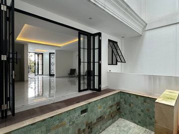 Jakarta Selatan - Air, Balkon, Keamanan