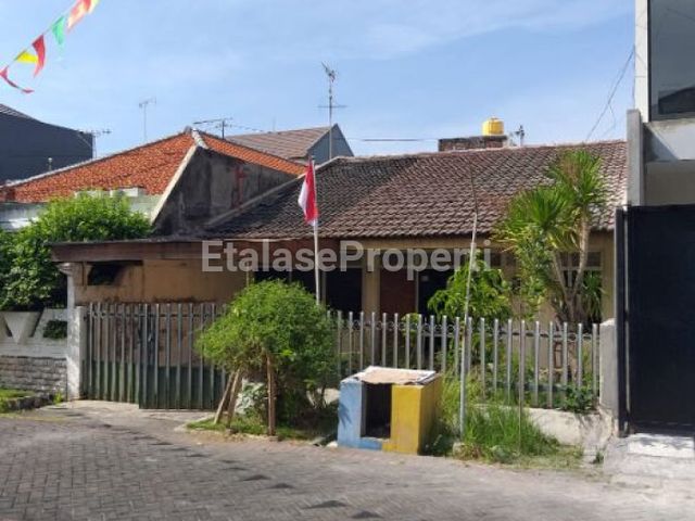 Dijual Rumah Strategis DiDijual Rumah Strateg Manyar Jaya Lokasi Prime