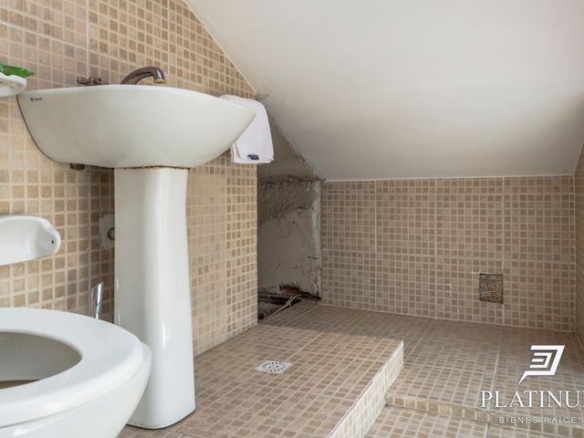 place photo 48