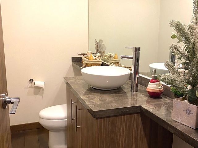 place photo 23