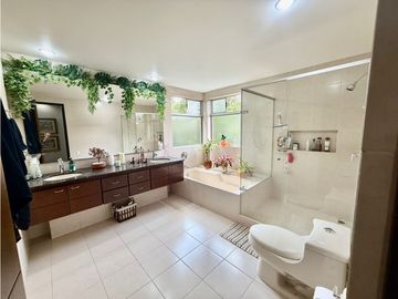 place photo 48