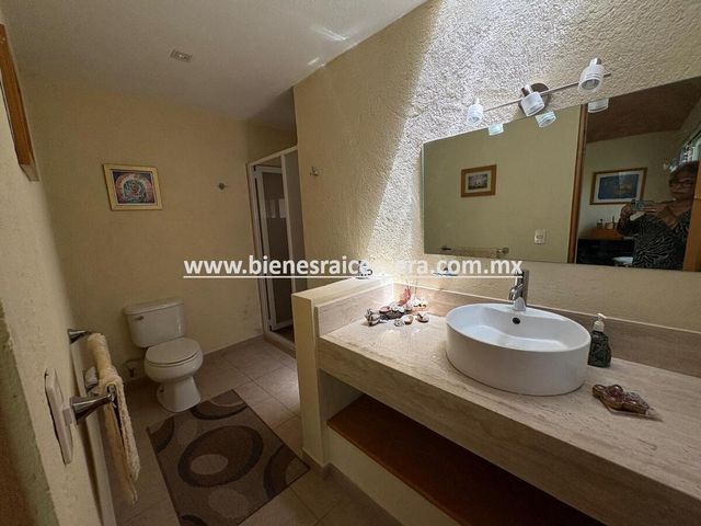 place photo 32