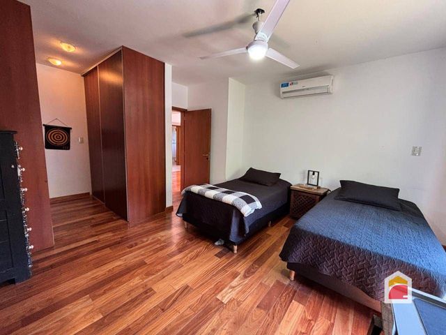 place photo 60
