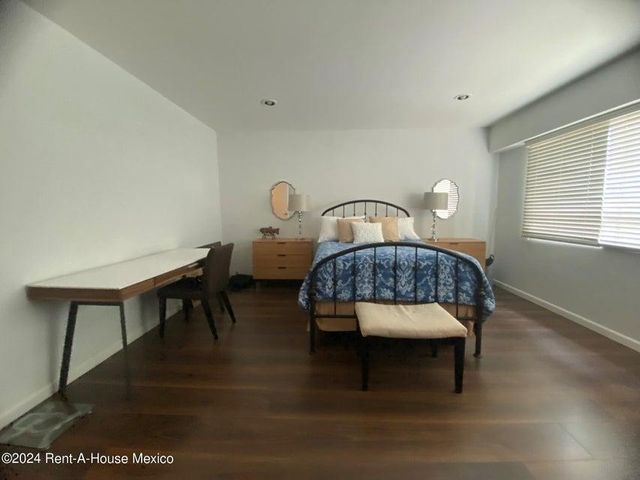 place photo 48