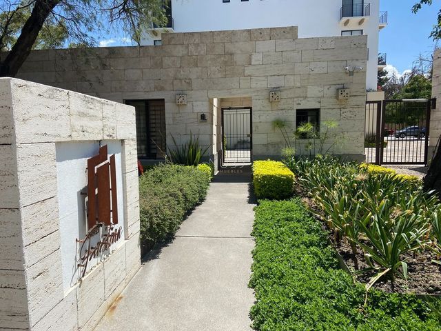 place photo 21