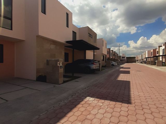 place photo 32