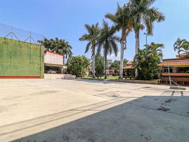 place photo 26