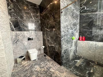 place photo 44