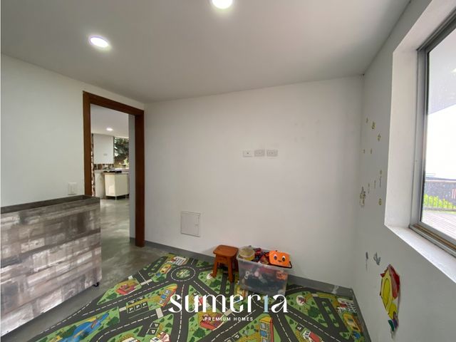 place photo 61