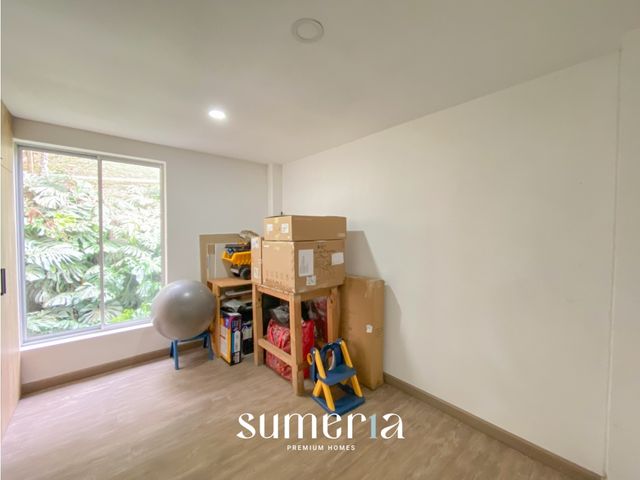 place photo 52