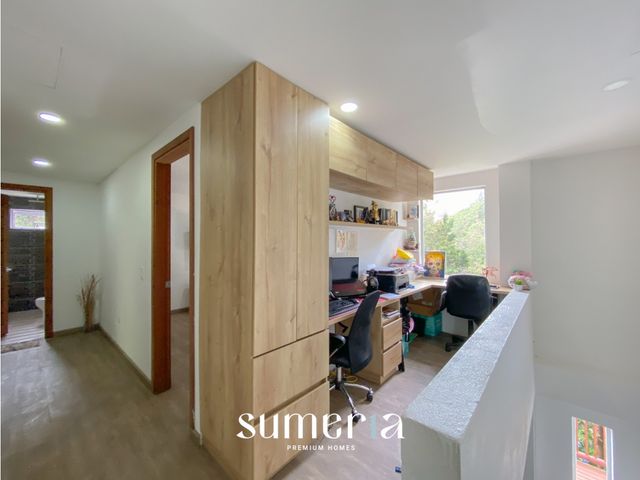 place photo 56