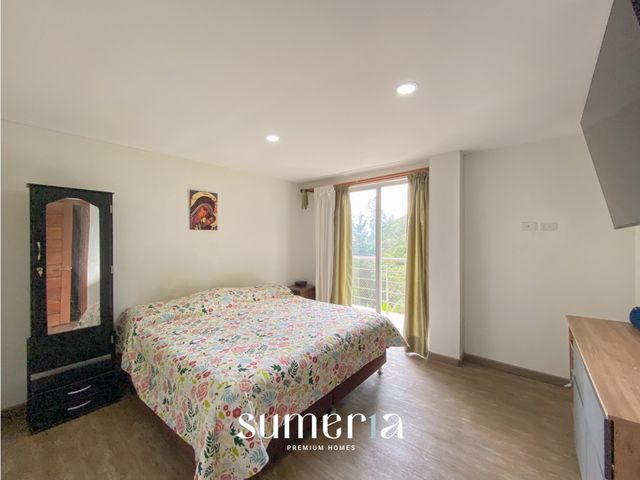 place photo 64