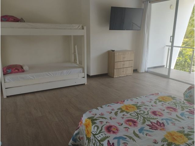 place photo 43