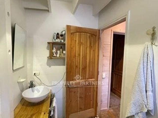 place photo 18