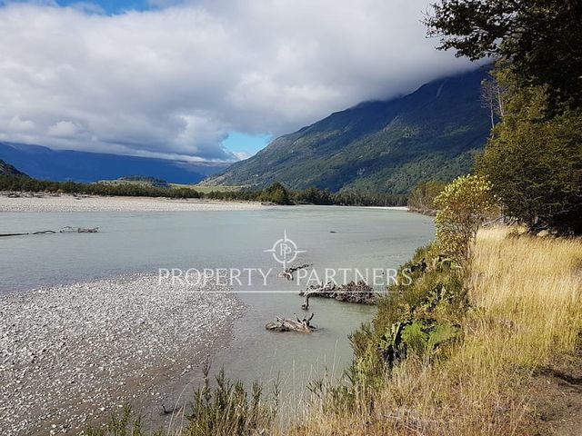 Patagonia, 600ha campo a orillas rio Murta