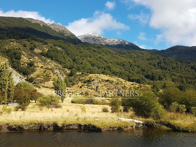 Patagonia, 600ha campo a orillas rio Murta