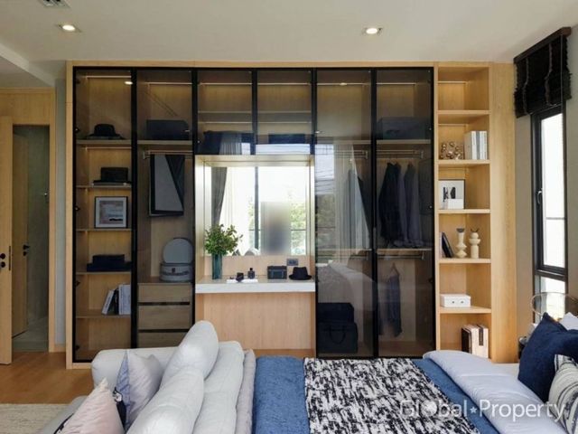 place photo 57