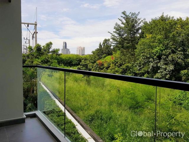 place photo 52