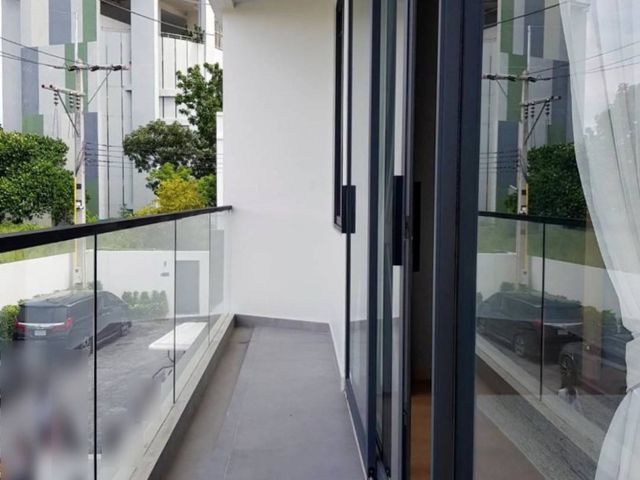 place photo 48