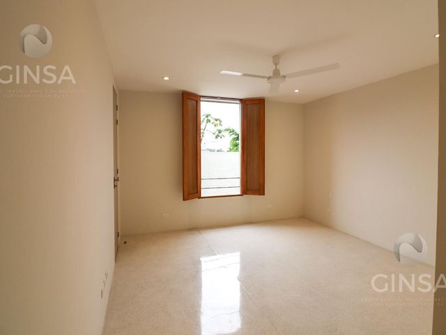 place photo 54