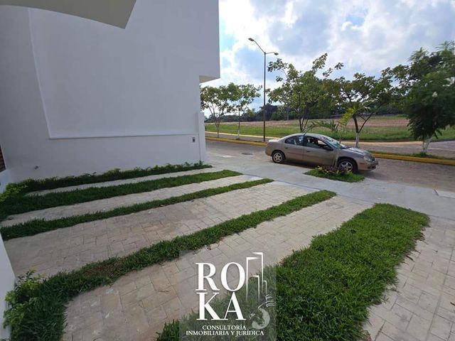 place photo 24