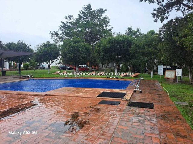 place photo 39