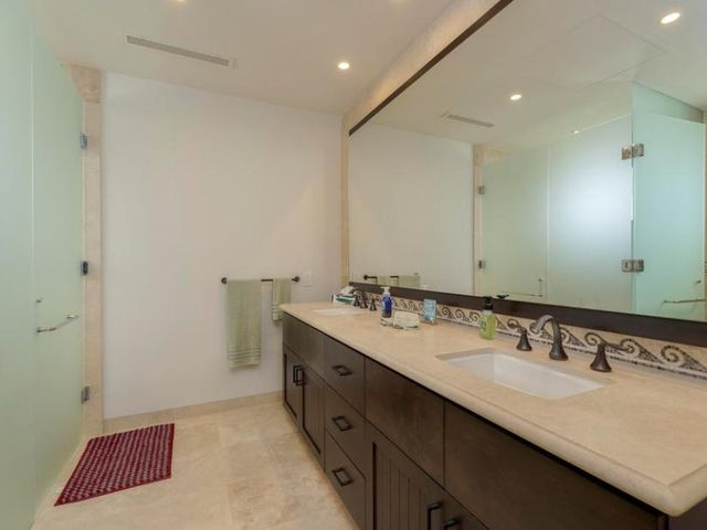 place photo 49
