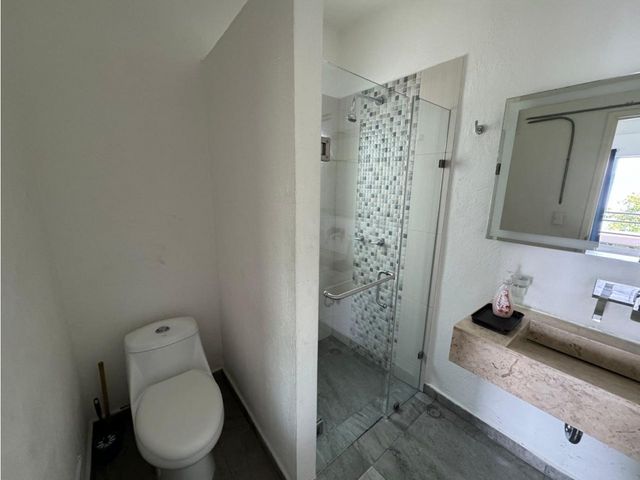 place photo 24