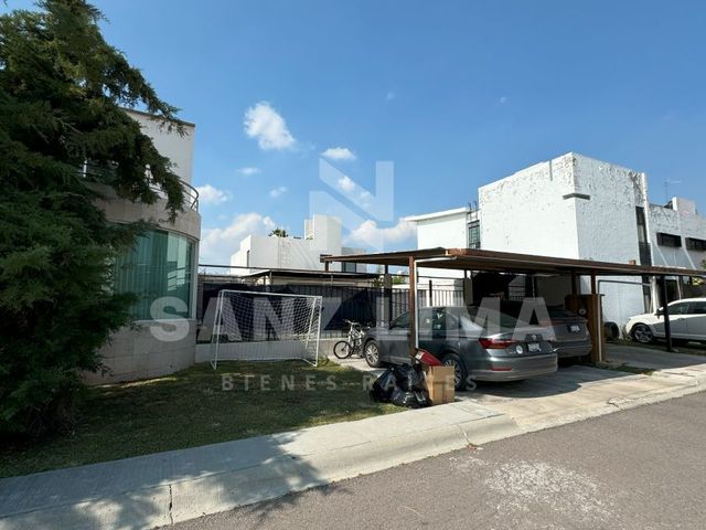 place photo 24