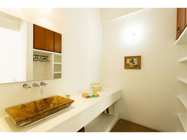 place photo 23