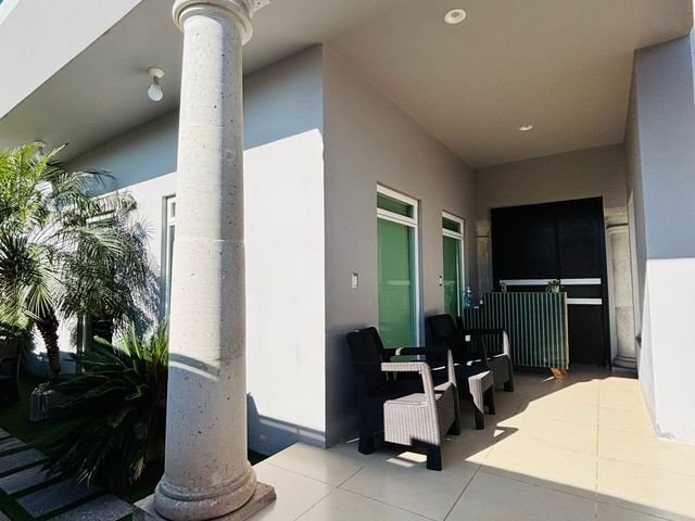 place photo 24