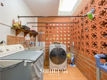 place photo 50