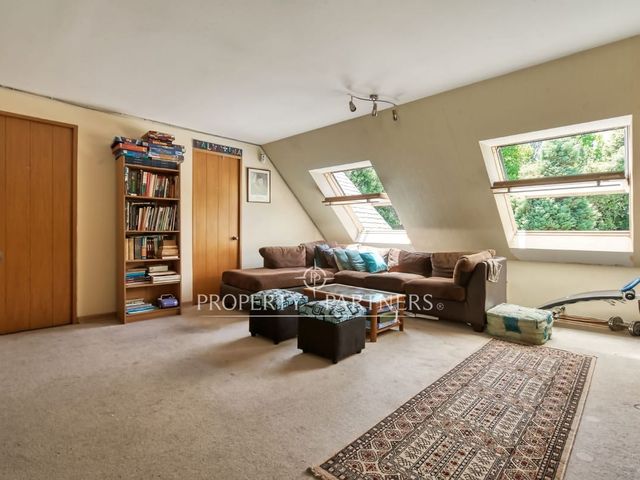 place photo 23