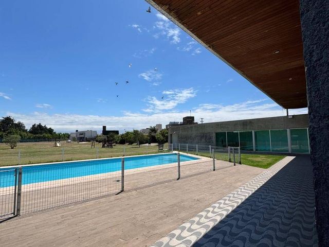 place photo 48